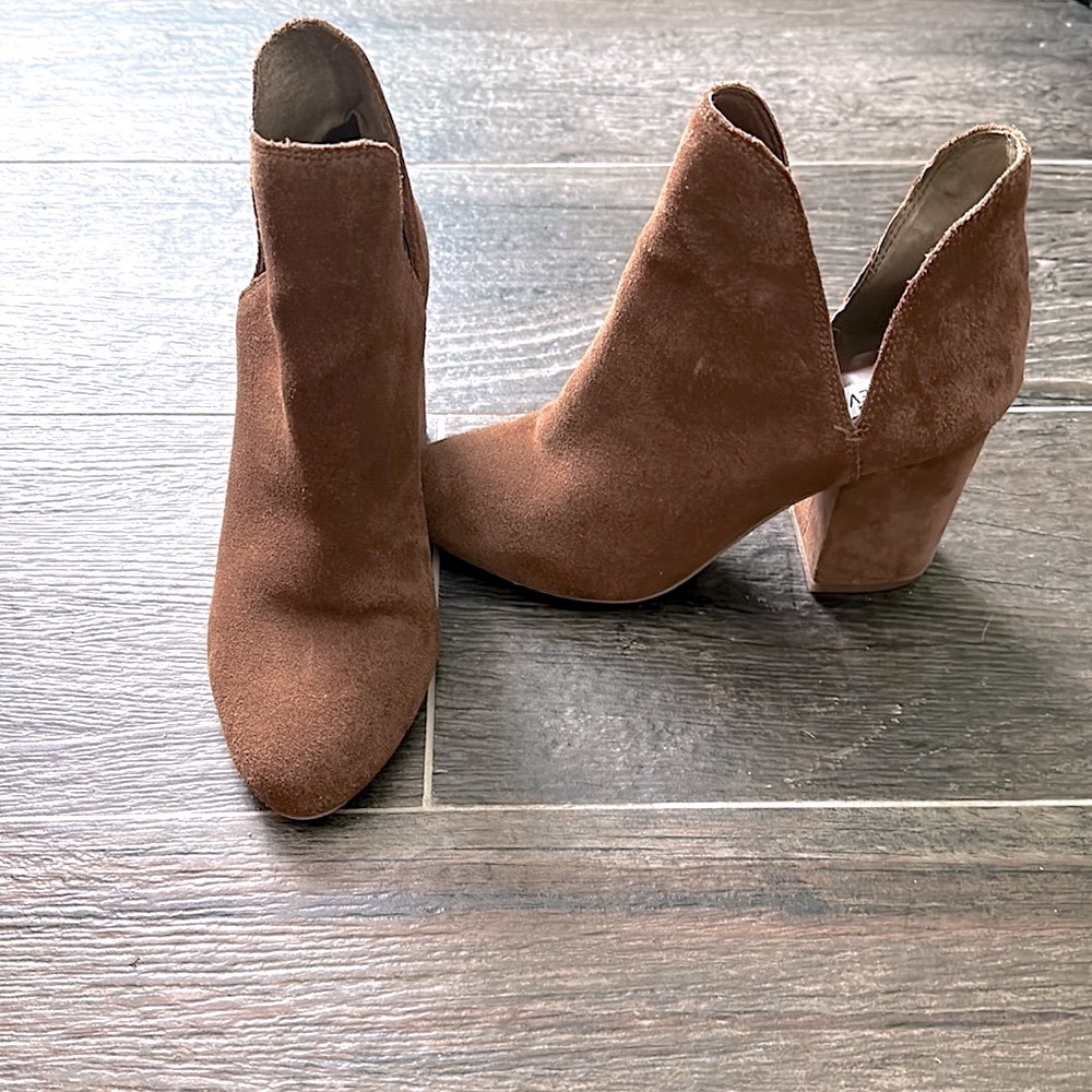 SM Rookie Bootie - Picture 2 of 6